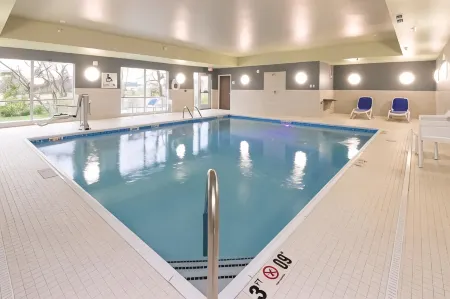 Holiday Inn Express & Suites Auburn