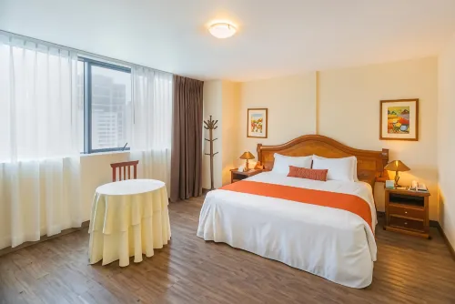 Miraflores Colon Hotel