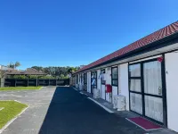 Summer Inn Motel - Newly Renovated, 2 Min Walk to Orewa Beach Hotels in Snells Beach