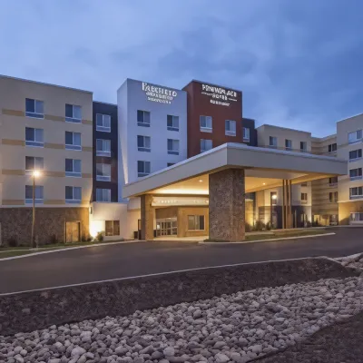 TownePlace Suites Altoona Các khách sạn gần Quaint Corner Children's Discovery Center