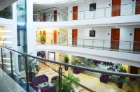 Hotel Atrium Plaza