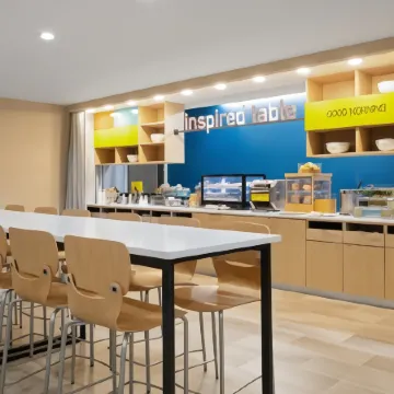 Home2 Suites by Hilton Baton Rouge Citiplace Отели рядом с достопримечательностью «Брекс Блубоннет Суомп Нейчер Сентер»