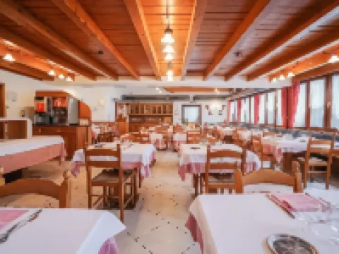 GH Hotel Fratazza Hotels in Siror