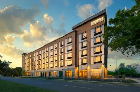 Staybridge Suites BOSTON LOGAN AIRPORT - REVERE by IHG Các khách sạn gần Sân bay quốc tế Logan