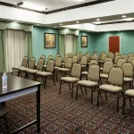 هامبتون إن آند سويتس مدلبري فنادق في Middlebury