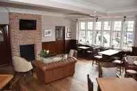The Bath Arms Hotel