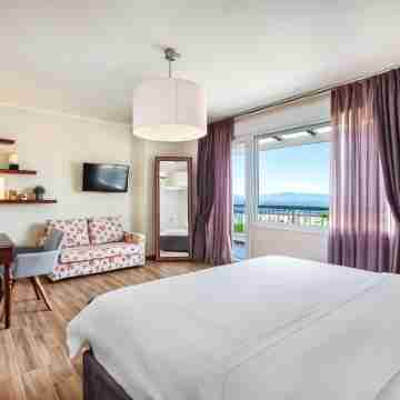 Sunny Villas Resort & Spa Rooms