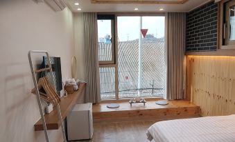 38th Street Guesthouse
