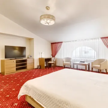Versailles Hotel Hotels near Nostalgia Art Gallery