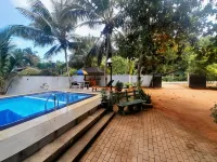 Sigiri Holiday Bungalow - Pools