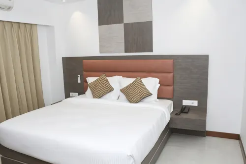 GK Palace Pure Veg Hotel