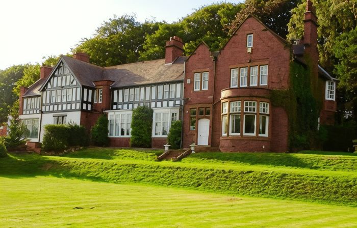 Brass Castle Country House Accommodation