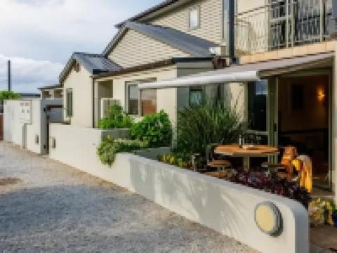 Beachfront on Waiheke Hotels in Waiheke Island