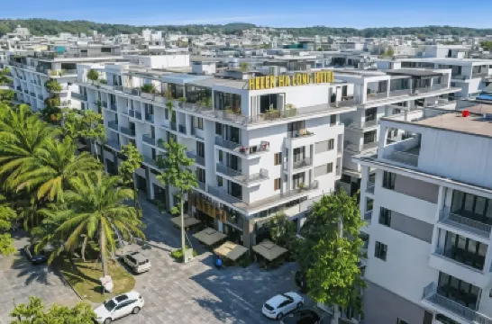 Helen Halong Hotel Hotels near Hon Gai beach