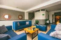 Mandala Medellín Belén by Gyc Hotels - Parking