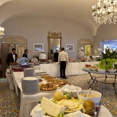 Regina Isabella-Resort Spa Restaurant