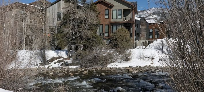 Modern Escape on the Blue Hotels in Silverthorne
