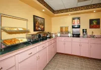 Comfort Suites Effingham - breakfast