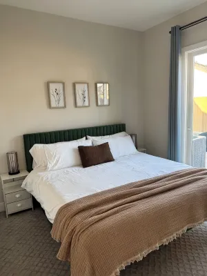 Charming super clean 1-bedroom house with WiFi heat and AC in tranquil Roseville