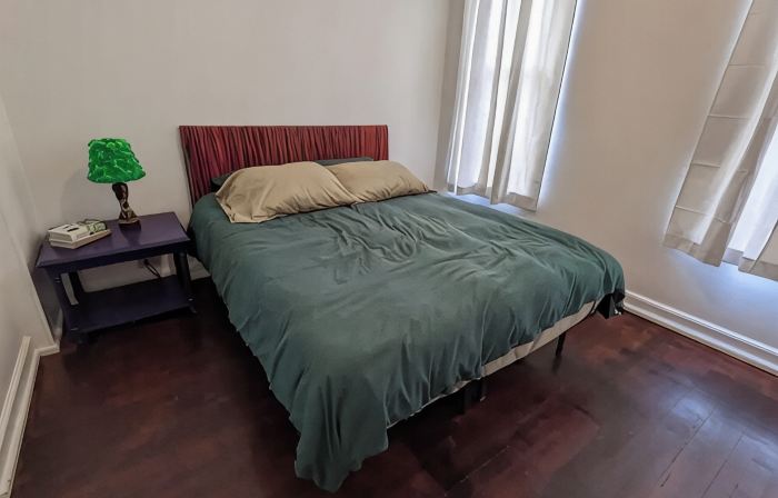 Funky, Fido-friendly flat near downtown Ishpeming.
