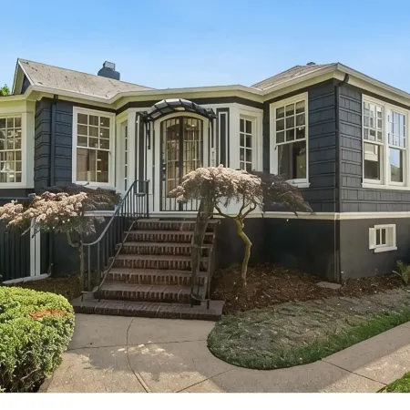 Capitol Hill Mini-Mansion – Historic Charm, Modern Comfort