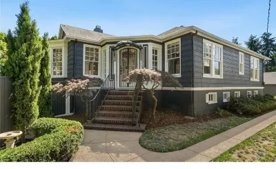 Capitol Hill Mini-Mansion – Historic Charm, Modern Comfort Hoteller i Capitol Hill