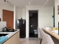 Midas Seri Alam Pororo Family Suite 3BR 6Pax - Kitchens