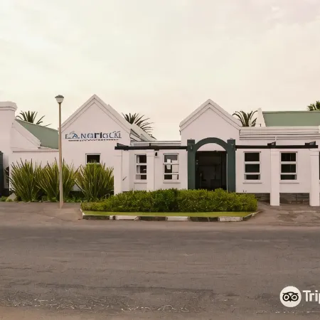 Langholm Hotel Отели в г. Уолфиш-Бей
