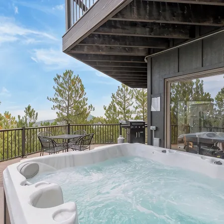 The Kojak – 5-Bedroom Mountain Retreat Close to  Lake Pactola