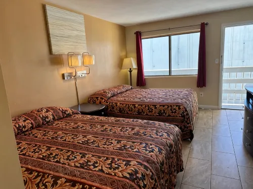 Sea Palace Motel