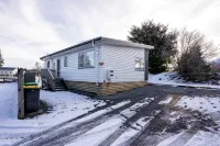 Capricorn - 2BR Easy Drive to Dark Sky Dining Отели в г. 