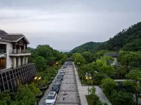 Ming Resort & Spa - parking