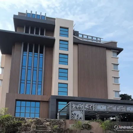 The Pinnacle Inn Sarnath