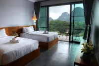 Inthira Vangvieng - Bar