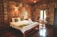 บ้านใบตาลรีสอร์ท - พร้อมระเบียง