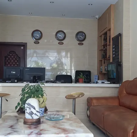 Mianning Zhongxin Business Hotel