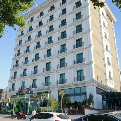 Vois Hotel Atasehir & SPA Отели рядом с достопримечательностью «Умрание»