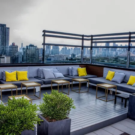Boro Hotel Отели рядом с достопримечательностью «Станция метро Queens Plaza»