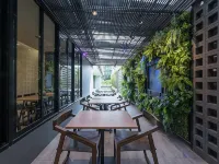 L Nimman Boutique Hotel Hotels near Infinity Club