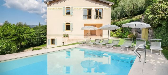 Cà Cantoni Villa with Pool Lake View Hotels in Garda Town