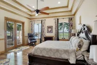 Luxury Ranch in Florence-Party House for Families 5 1/2 bedrooms,5bath,Sleeps 20 - 4星級