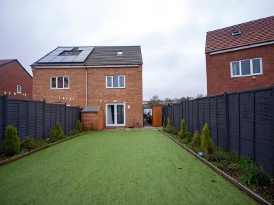 Spacious Luxurious Serviced Accommodation 2