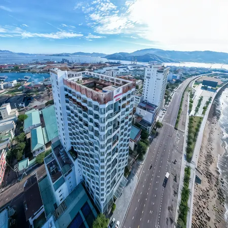 Huong Viet Hotel Quy Nhon - Beachfront