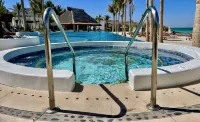 Ocean View Villa w/ Golf Cart & Beach Club Access - Villas