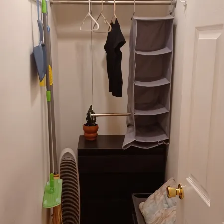 Cozy studio in charming Elkton with AC and WiFi included. 3 miles from Fair Hill