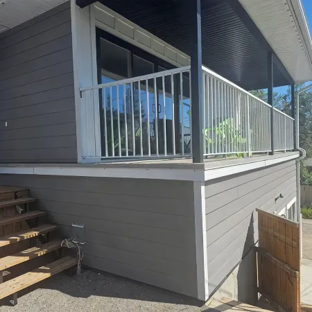 New carriage suite Calgary NW close to UofC