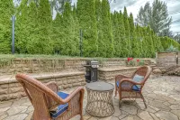Mt. Adams View, Trails, River View, Pets OK, Walkable to Downtown - 4-Star