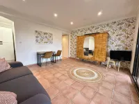 Apartment with Terrace - Near Cassis & Calanques - Free Parking - Apartments