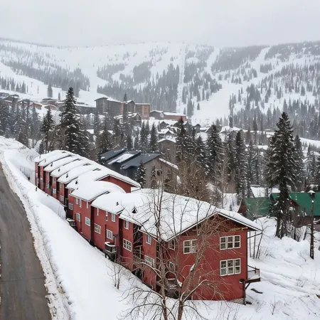 Schweitzer Mountain 3 bd Getaway