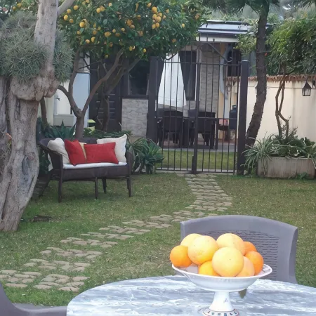 SINGLE VILLA(VILLA "SOLE" BETWEEN ETNA AND TAORMINA THE SEA TO 2 KM